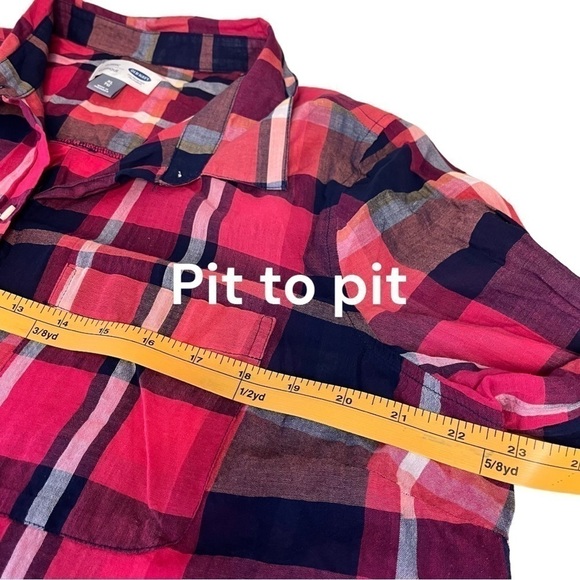 Old Navy Lightweight Cotton Spring/Summer Plaid Long Sleeve Button Up - Picture 4 of 10